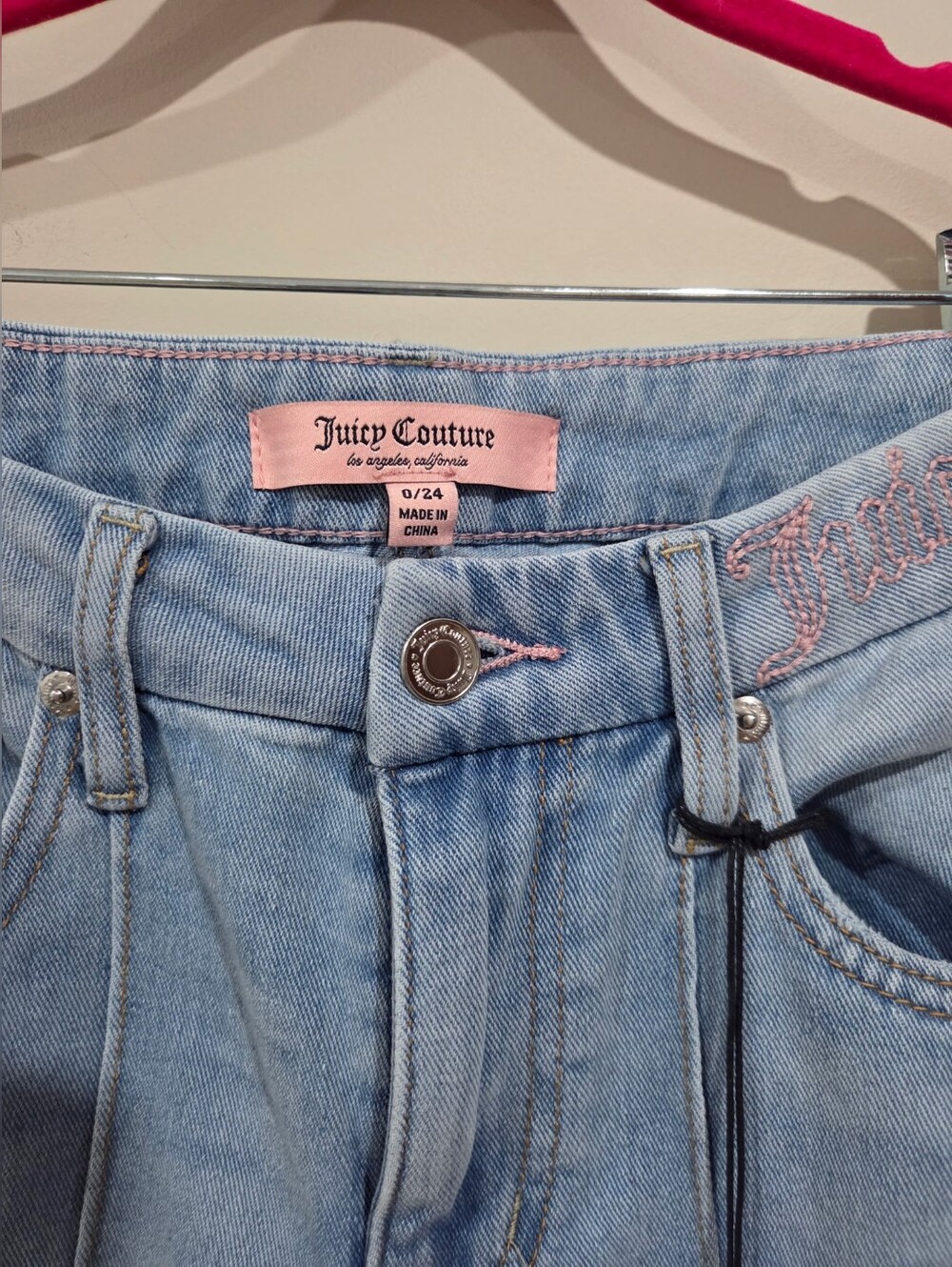 Juicy Couture Light Wash Wide-Leg Jeans with Front Seams Size 0/24 NWT - Picture 2 of 3